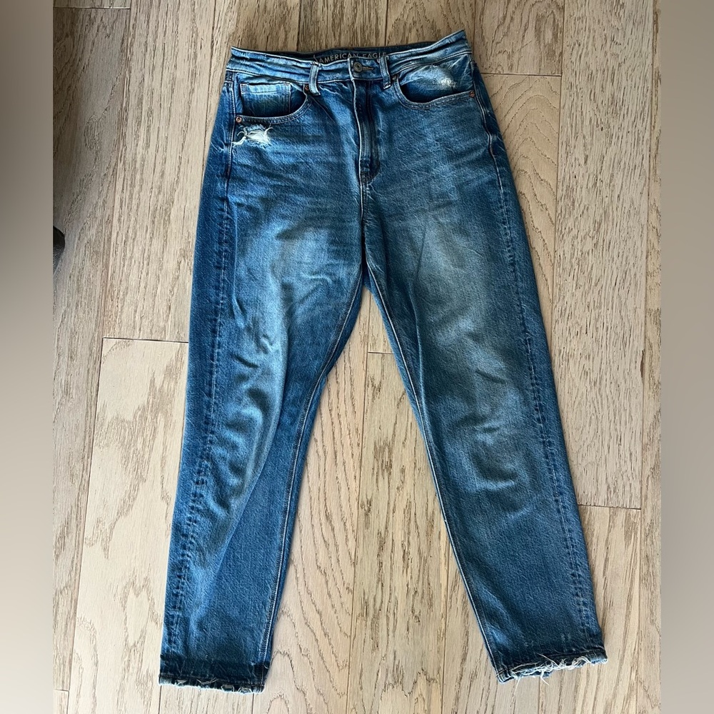 American Eagle mom jeans